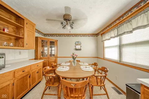 Dining - 1111 Pendle Hill Ave, Pendleton, IN 46064 photo 1 of 1