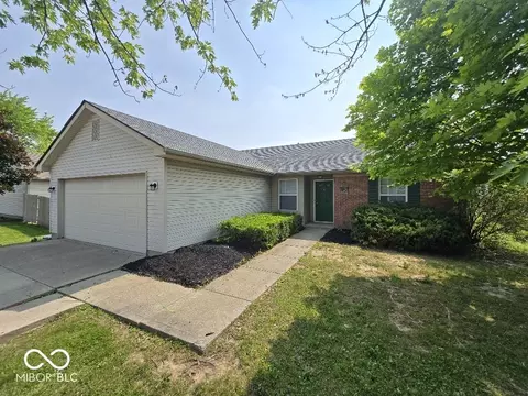 5825 Sapelo Dr, Indianapolis, IN 46237