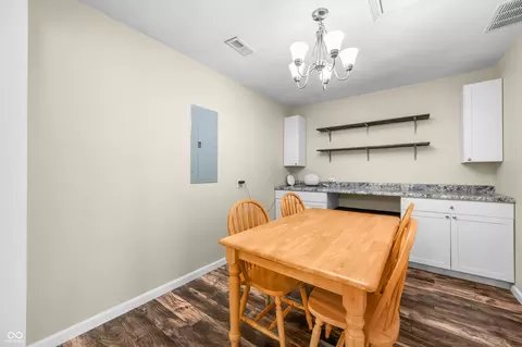 Dining - 157 Meadow Pl, Hope, IN 47246 photo 1 of 2