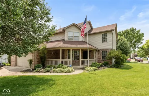 1159 Oak Leaf Rd, Franklin, IN 46131