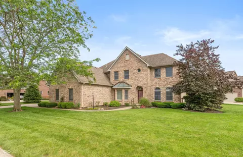 725 Ridge Gate Dr, Brownsburg, IN 46112