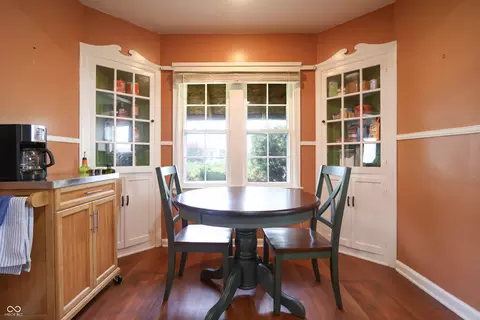 Dining - 2309 Maple St, Columbus, IN 47201 photo 2 of 2