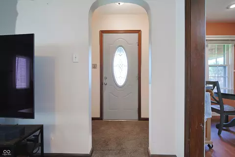 Entry Way - 2309 Maple St, Columbus, IN 47201 photo 1 of 3