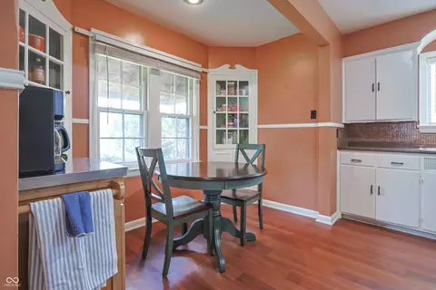 Dining - 2309 Maple St, Columbus, IN 47201 photo 1 of 2