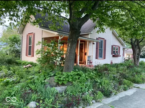 482 N 7th St, Middletown, IN 47356