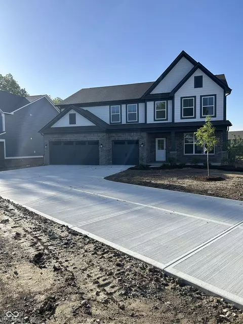 635 Mccaffrey Cir, Westfield, IN 46074