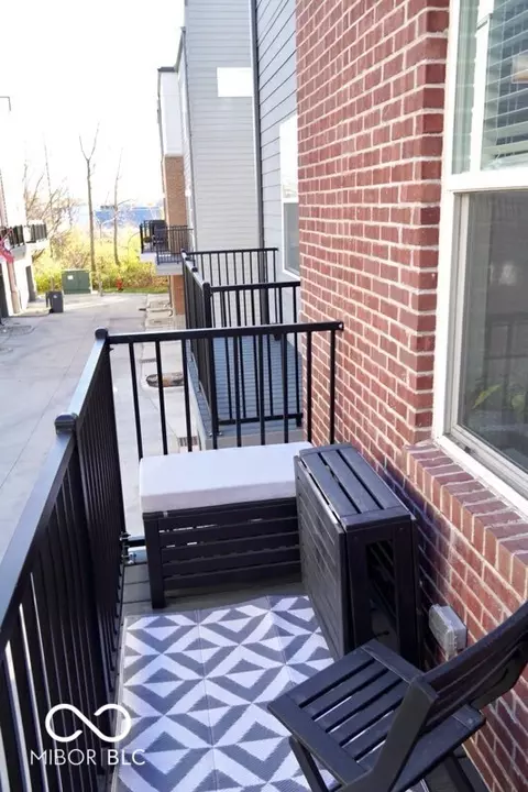 Exterior - 751 Switchyard Pl, Indianapolis, IN 46202 photo 9 of 9