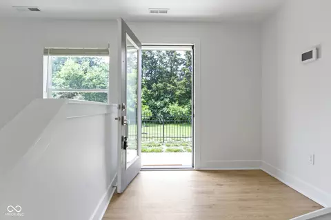 Entry Way - 751 Switchyard Pl, Indianapolis, IN 46202 photo 2 of 8