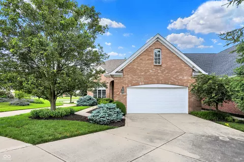 4810 Crystal River Ct, Indianapolis, IN 46240