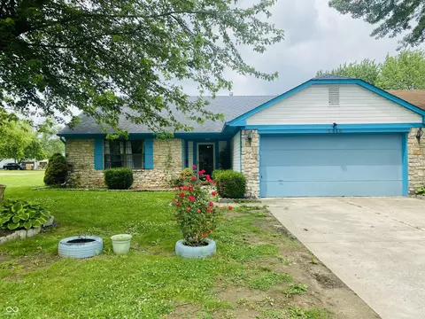 8318 Rob Ln, Indianapolis, IN 46237