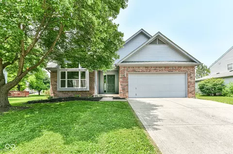 7168 Camwell Dr, Indianapolis, IN 46268