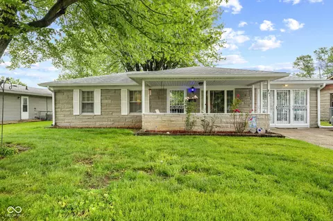 861 Westbrook Dr, Mooresville, IN 46158