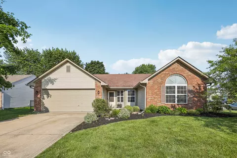 12848 Patrick Ct, Fishers, IN 46038