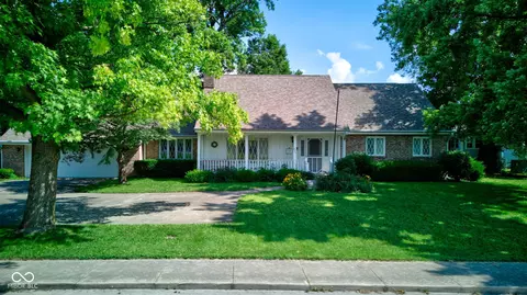 220 W South St, Tipton, IN 46072