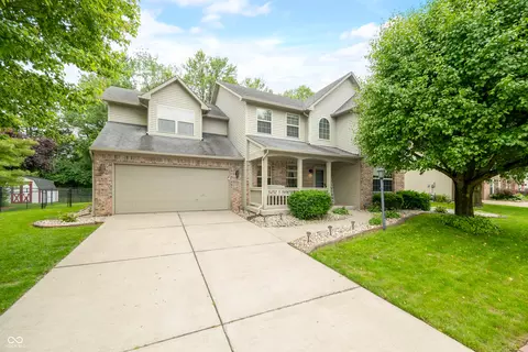 7833 Meadow Bend Dr, Indianapolis, IN 46259