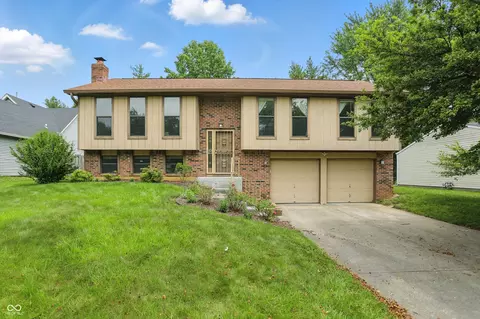 5847 Democracy Dr, Indianapolis, IN 46254