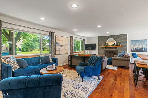 Living - 4350 Sylvan Rd, Indianapolis, IN 46228 photo 1 of 3