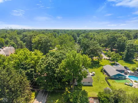 View/Area - 4350 Sylvan Rd, Indianapolis, IN 46228 photo 5 of 5