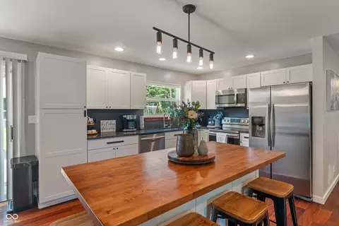 Kitchen - 4350 Sylvan Rd, Indianapolis, IN 46228 photo 1 of 4