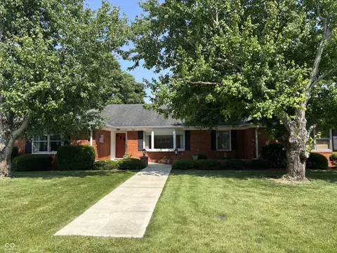 641 N Washington St, Knightstown, IN 46148