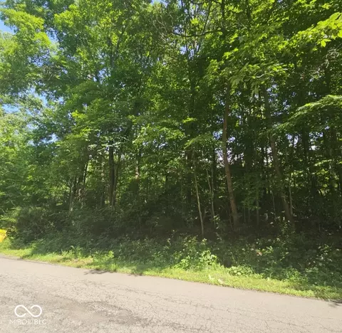 238 Hawthorne Dr, North Vernon, IN 47265