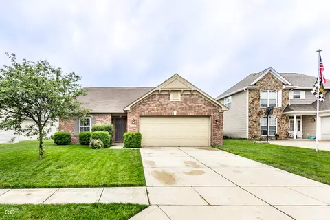 8116 Harshaw Dr, Indianapolis, IN 46239