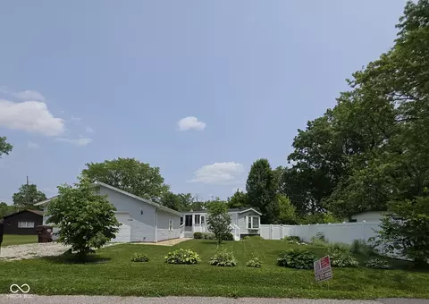 413 N Beech St, Brazil, IN 47834