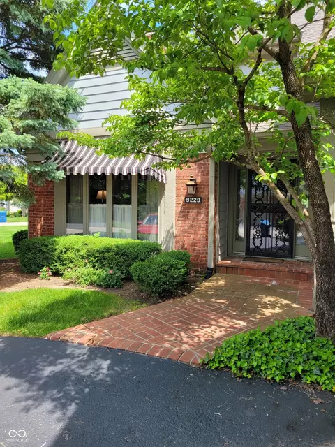 9229 Tamarack Dr, Indianapolis, IN 46260
