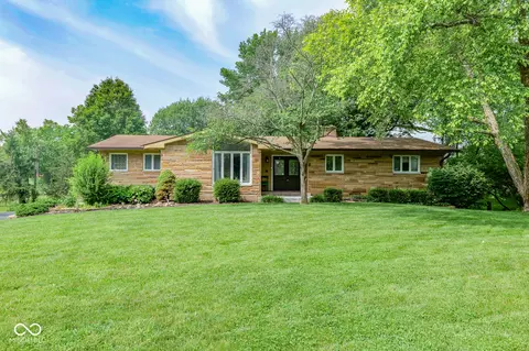 138 Plaza Chica St, Greenwood, IN 46143