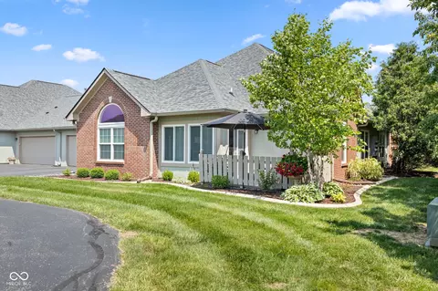 2717 Reflection Way, Greenwood, IN 46143