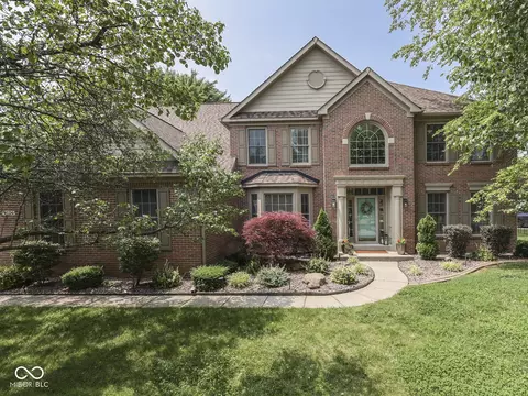 4084 Mountbatton Dr, Greenwood, IN 46143