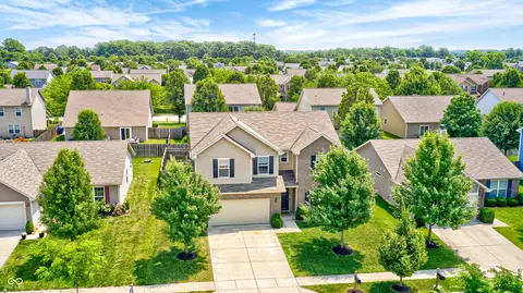 15178 Silver Charm Dr, Noblesville, IN 46060