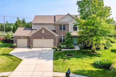 14109 Secretariat Ct, Westfield, IN 46074