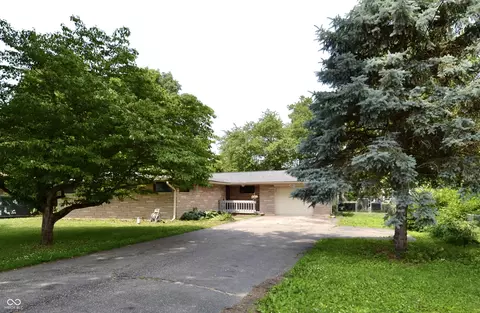 7150 Combs Rd, Indianapolis, IN 46237