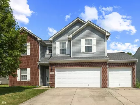 6563 Enclave Blvd, Greenwood, IN 46143