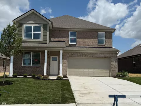 1326 Foxtail Ln, Greenwood, IN 46143