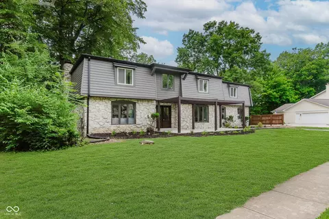 12118 Castle Row Overlook, Carmel, IN 46033