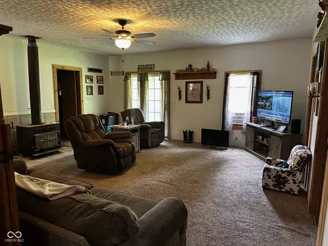 Living - 13687 E Ivan Ct, Bloomington, IN 47403 photo 1 of 3
