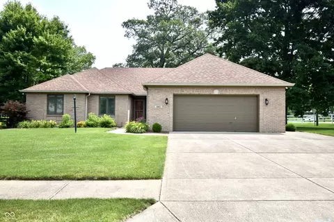 5943 Red Maple Dr, Indianapolis, IN 46237