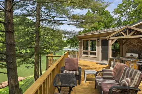 4126 E Rembrandt Dr, Martinsville, IN 46151