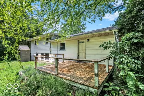 Exterior - 3630 E Morningside Dr, Bloomington, IN 47408 photo 5 of 7