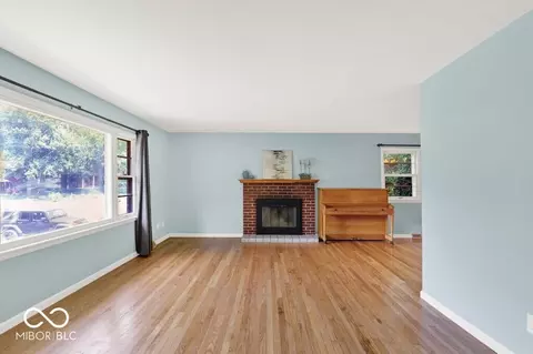 Living - 3630 E Morningside Dr, Bloomington, IN 47408 photo 3 of 4