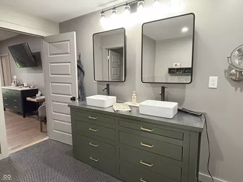 Bath - 302 E Log St, Carthage, IN 46115 photo 2 of 4