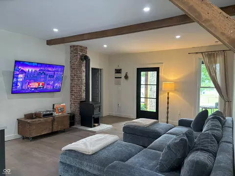 Living - 302 E Log St, Carthage, IN 46115 photo 1 of 3
