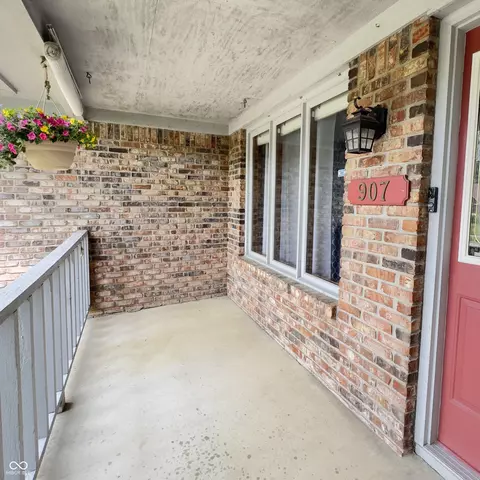907 Corey Ln, Plainfield, IN 46168 photo 4