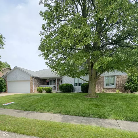 907 Corey Ln, Plainfield, IN 46168 photo 2