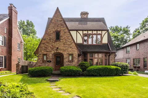 5615 N Pennsylvania St, Indianapolis, IN 46220