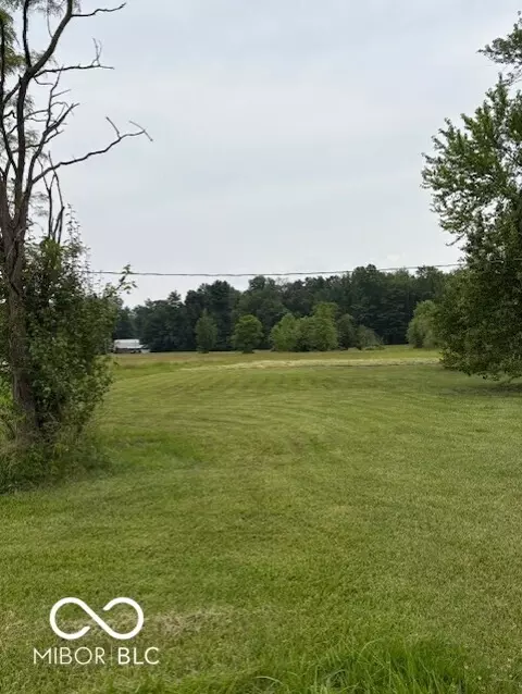320 E Santee Dr, Greensburg, IN 47240