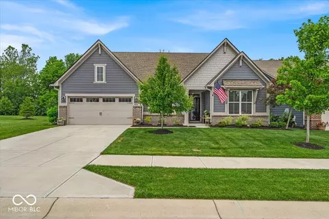 6536 Apperson Dr, Noblesville, IN 46062