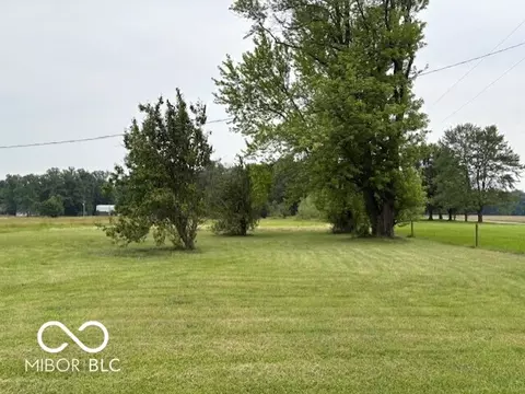 321 E Santee Dr, Greensburg, IN 47240